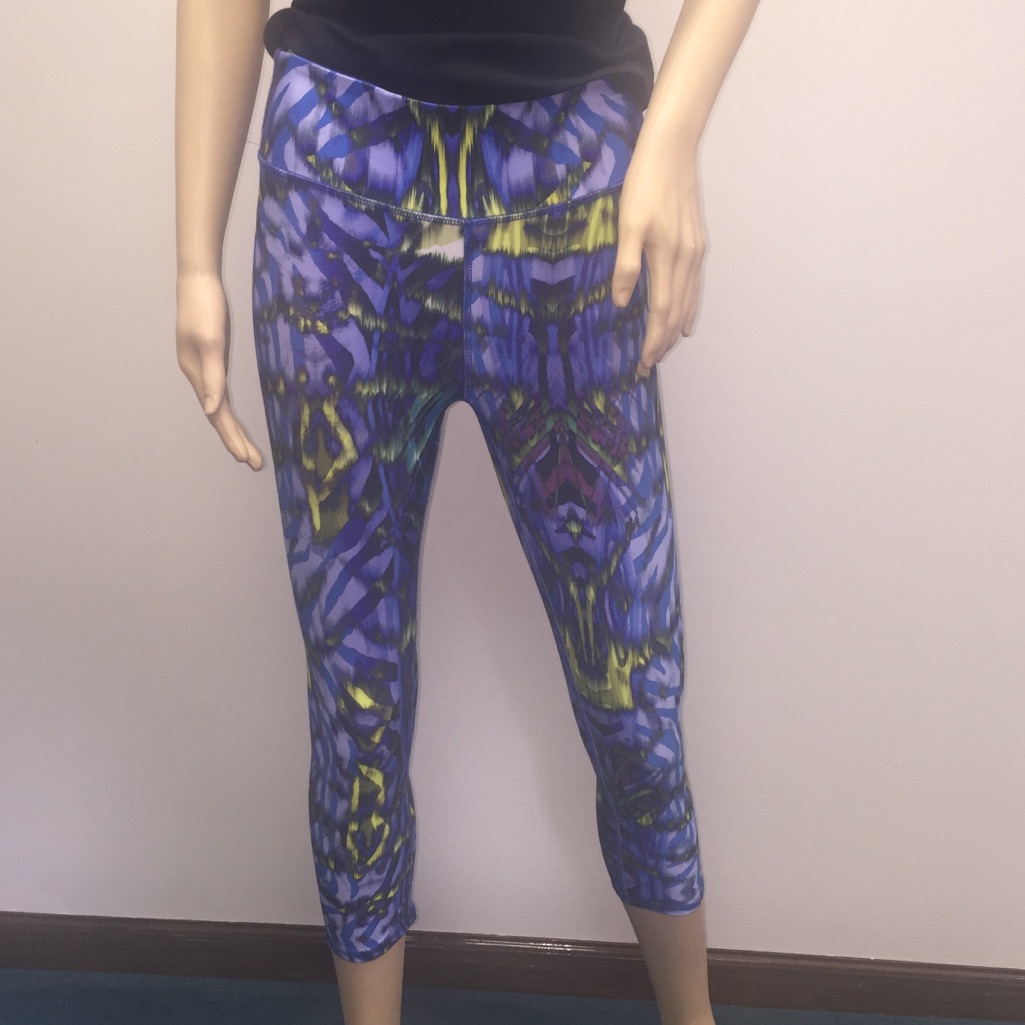 {Fabletics} Workout Capris